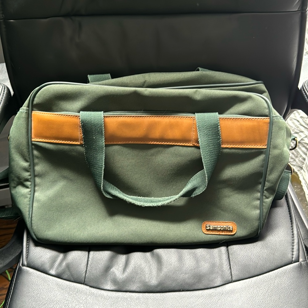 Samsonite Green Travel Bag with Strap